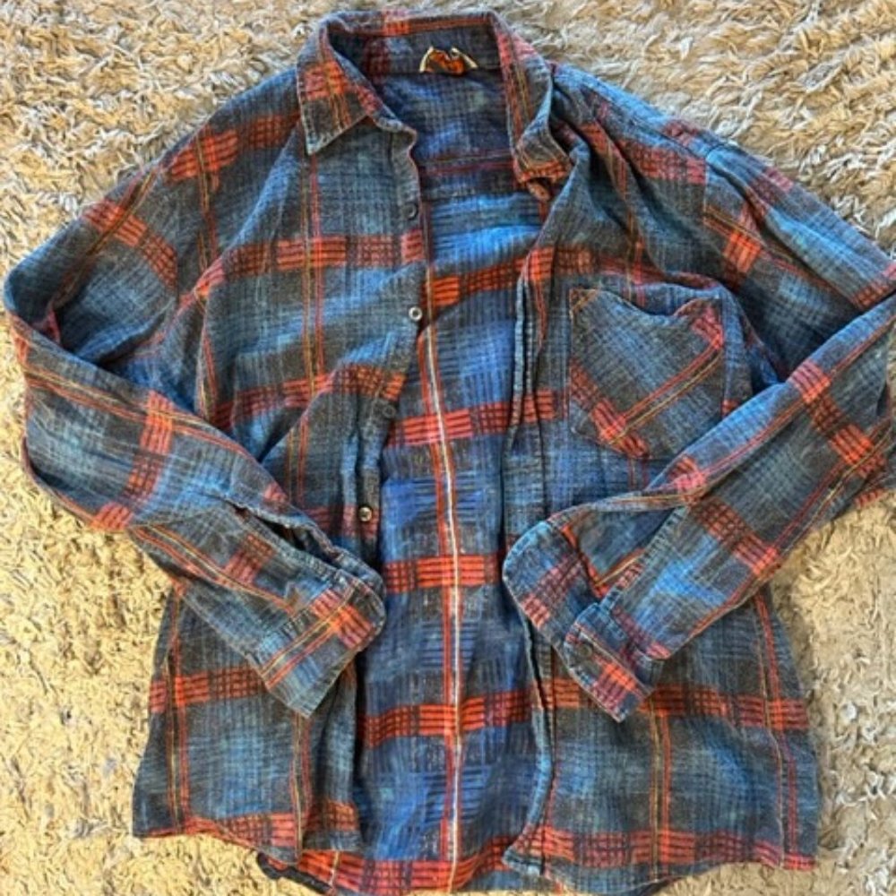 Open Trails vintage blue and red flannel